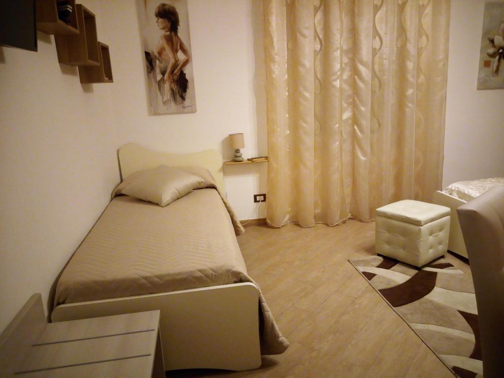 Bed and Breakfast L'Oasi Del Porto Trapani Exterior foto